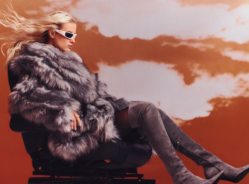 MAX VON TREU fotografiert für VOGUE UKRAINE 'Fashion-Utopie: Bilder, mit denen man der Realität entfliehen möchte'