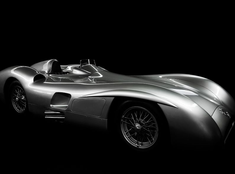 It’s magic - MERCEDES-BENZ CLASSIC cover with the Silver Arrow W196 R, photographed by Alexander BABIC c/o DOUBLE T PHOTOGRAPHERS