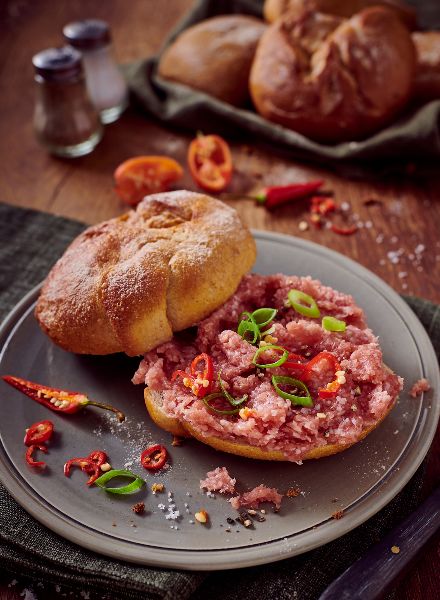 RÜGENWALDER MÜHLE - vegan sandwich spreads photographed by Stefan THURMANN c/o JULIA WALDMANN