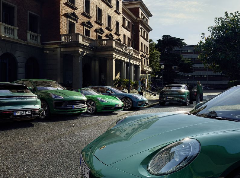 HOLGER WILD photographs the PORSCHE special color palette from the GT3RS to the 718 in Barcelona and Madrid for Grabarz & Partner