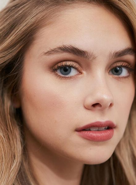 PARSA BEAUTY with hair & makeup by Sabrina WOLF c/o BIGOUDI for Glanz & Gloria
