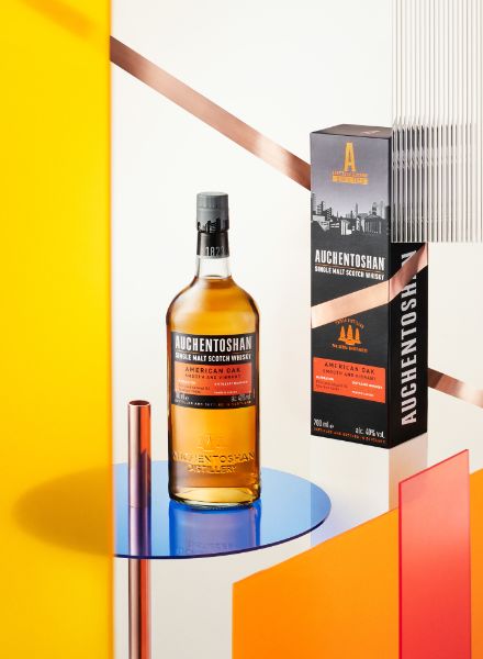 Maciek MILOC c/o STILLSTARS photographs for Scottish whisky distillery AUCHENTOSHAN