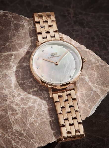 DANIEL WELLINGTON - elegant watch stills by photographer Christoffer Dalkarls & set designer Linnea Apelqvist c/o AGENT MOLLY & CO