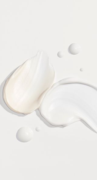 Thomas Wiuf Schwartz fotografiert Texturen und Product Stills für die BABOR BEAUTY GROUP - Set Design Kirsten BENOUFA c/o LIGAWEST