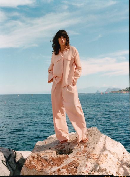 Inspired by Palermo - the WINDSOR S/S ‘23 campaign with styling by Jana KRENTZLIN c/o NINA KLEIN