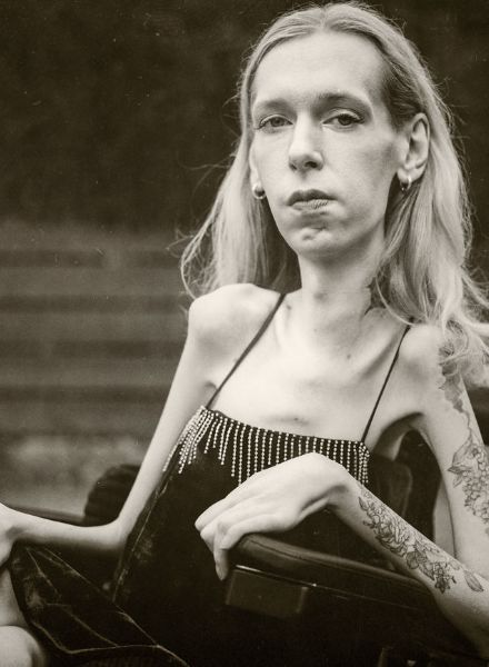 NEW : ARTISTS POOL, artist collective from Hamburg, presents you the Diane Arbus Special for BEST FASHION magazine on GoSee.News plus their innovative agency concept at their booth at UPDATE-23-BERLIN