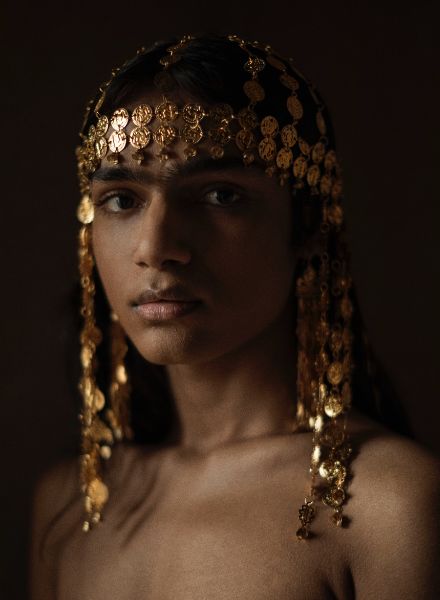 Lorenzo Formicola photographs PUSS PUSS Magazine x EFEK JEWELLERY, styling by Özge EFEK c/o LES ARTISTS by Josef Stockinger