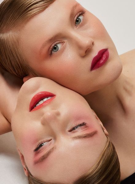 Sister Acts - The Hnidzo Sisters in the BUNTE QUATERLY Beauty Special by FRAUKE FISCHER
