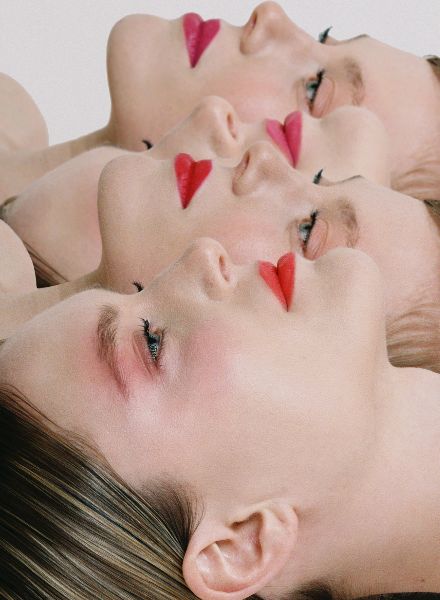 Sister Acts - The Hnidzo Sisters in the BUNTE QUATERLY Beauty Special by FRAUKE FISCHER