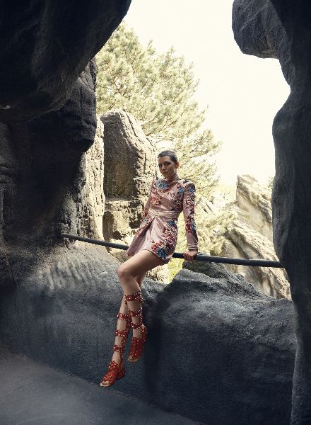 DIE STILISTEN cover story ‘Nature Lover’ photographed by Philipp RATHMER c/o UPFRONT at the Tierpark Hagenbeck zoo