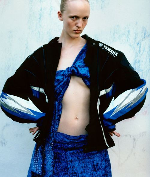 PUSSPUSS Magazin mit Nina Raasch und ACHTUNG mit Boris Kralj - zweimal Styling von Saskia JUNG c/o NINA KLEIN