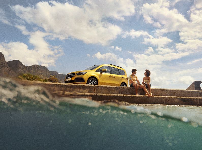 BEN & MARTIN photograph the MERCEDES-BENZ T Class campaign for Preuss und Preuss with a good vibe mix in Cape Town