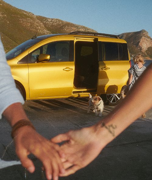 BEN & MARTIN photograph the MERCEDES-BENZ T Class campaign for Preuss und Preuss with a good vibe mix in Cape Town