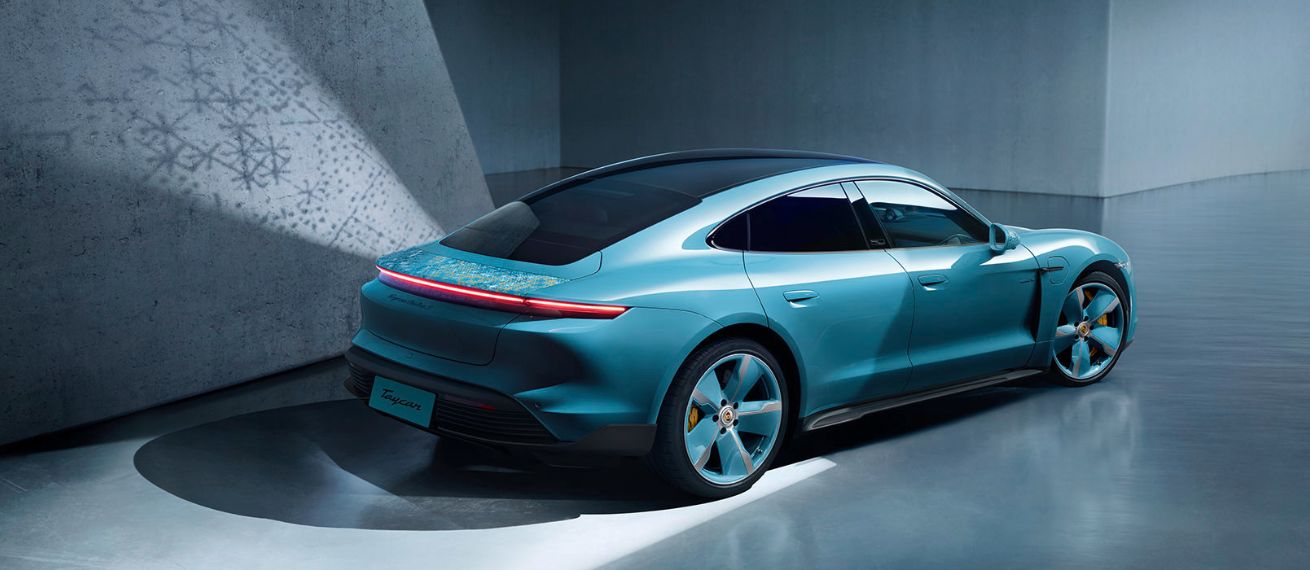 Ding Yi individualizes the PORSCHE Taycan Turbo S with a work of art - photos by Simon PUSCHMANN c/o UPFRONT for Saatchi & Saatchi China