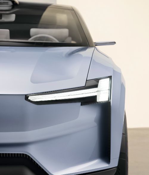 VOLVO CONCEPT RECHARGE leads the way to sustainable mobility - retouch & post production by THE KLUBHOUSE