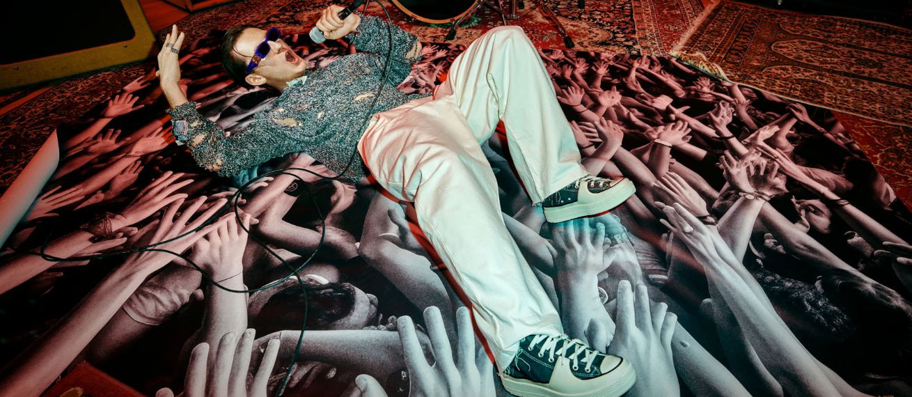 PAWEL FABJANSKI fotografiert CONVERSE Kampagne mit dem polnischen Rapper Janusz Walczuk für 180heartbeats und Jung v. Matt