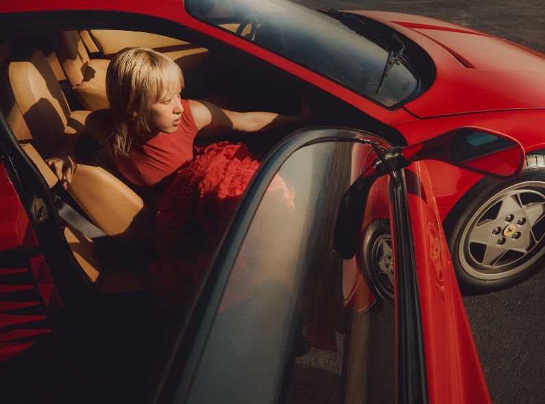 'ODYSSEY ROUGE' - ein Fashion & Transportation Projekt von Oskar Bakke mit Creative Retouch von THE KLUBHOUSE