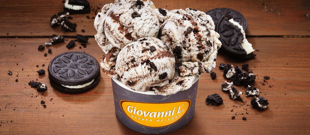 ‘Gelato de Luxe’ – STUDIO HACKENBERG c/o DOUBLE T photographs ice cream for HOFGUT by GIOVANNI L.