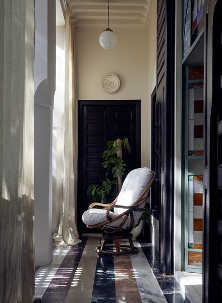 'Ein Kunstwerk zum Wohnen' - zu Besuch bei Laurence Leenaert in ihrem Riad Rosemary. Reportage von Brita SÖNNICHSEN c/o NERGER M&O für SALON MAGAZIN