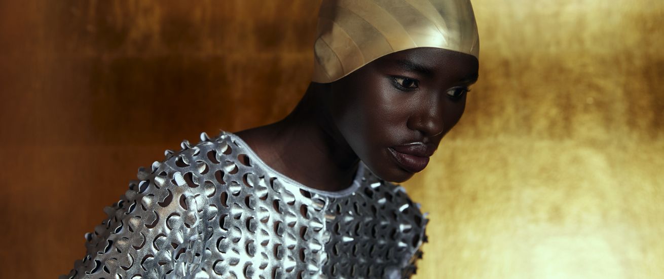 Simone SCHNEIDER c/o ANDREA HEBERGER fotografiert das süd-sudanesische Model Mitchell Akat, die freie Arbeit für Euch auf GoSee.News