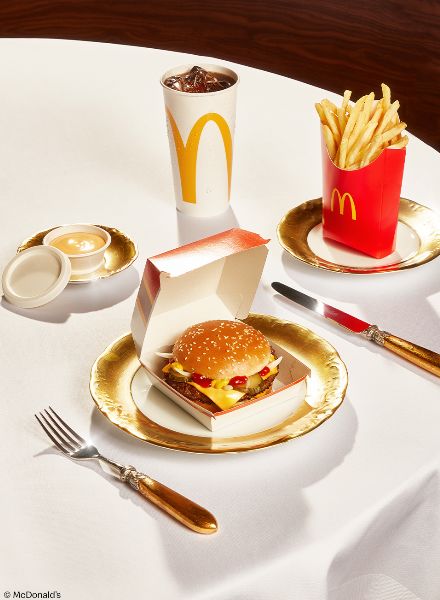 ‘Royal, Big-time’ - MCDONALD'S brings liquid gold to its restaurants – with stills by Alexandra Polina c/o JULIA WALDMANN for Scholz & Friends