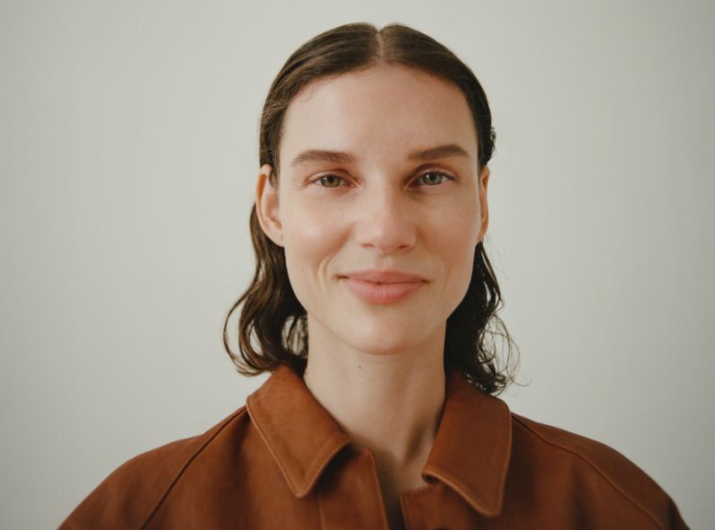 Camilla ARMBRUST c/o SHOTVIEW photographs for NZZ Bellevue - a spread post-produced by RETOUCHED-STUDIOS … and meet the RETOUCHED TEAM at UPDATE-24-BERLIN