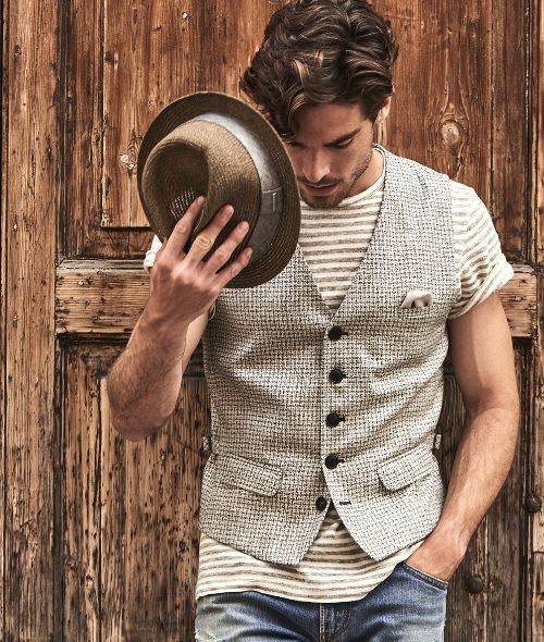 Christian GEISSELMANN c/o KRISTINA KORB photographs for DORNSCHILD Vests