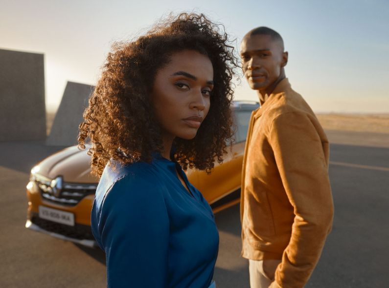 RENAULT TRIBER campaign by Torsten KLINKOW with creative retouching by SCHINKEN.STUDIO
