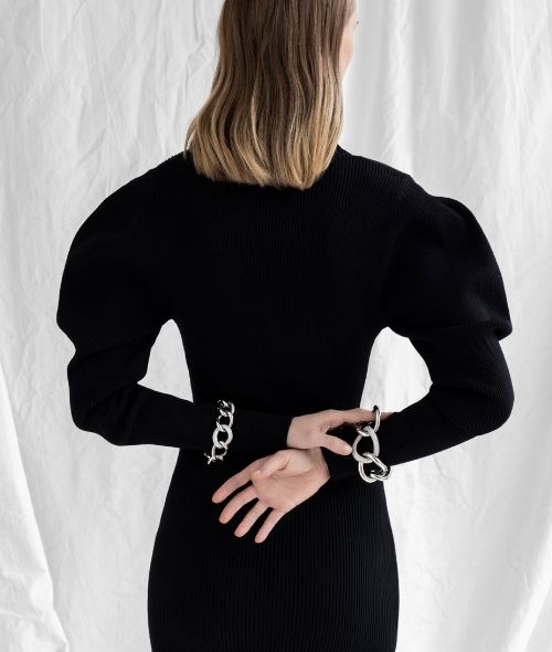 From timeless classics to the latest trends – SCHAH photographs the 2024 jewelry campaign for RÖDIGER Jewelry