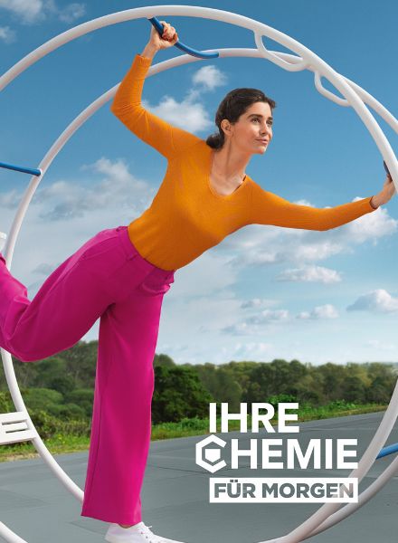DARIUS RAMAZANI photographed the ‘CWFG - Ihre Chemie’ campaign for the agency Ballhaus West