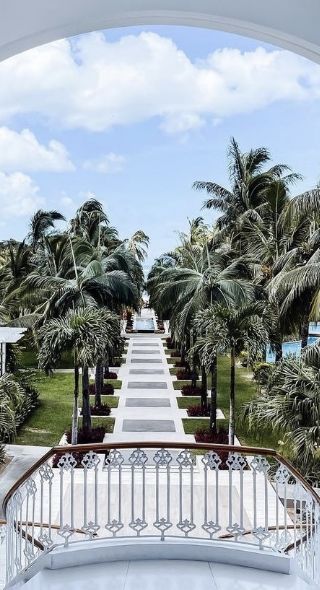 Where the magic happens … Sugar Beach 5-star luxury resort in Mauritius, photos by Benjamin Monn c/o KRISTINA KORB on GoSee