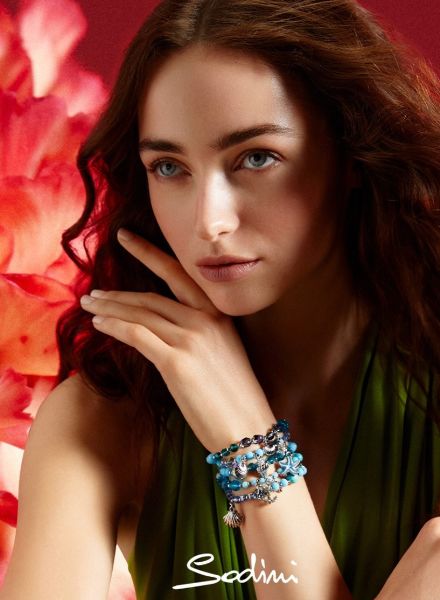 Switch on your summer - Byron MOLLINEDO c/o KRISTINA KORB photographs for the fashion jewelry specialist SODINI