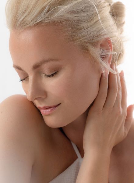 SCHAH PHOTOGRAPHY : Beauty advertorial with Shiseido brand ambassador Franziska Knuppe for PETRA
