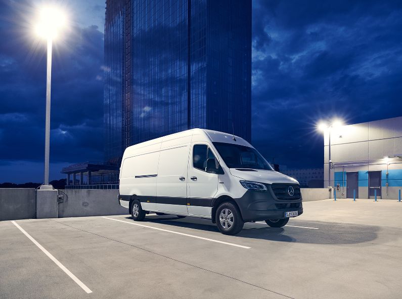 ‘Achieve more, spend less time charging’ – the MERCEDES-BENZ eSprinter campaign by Photographer Markus Wendler, post-produced by PX GROUP
