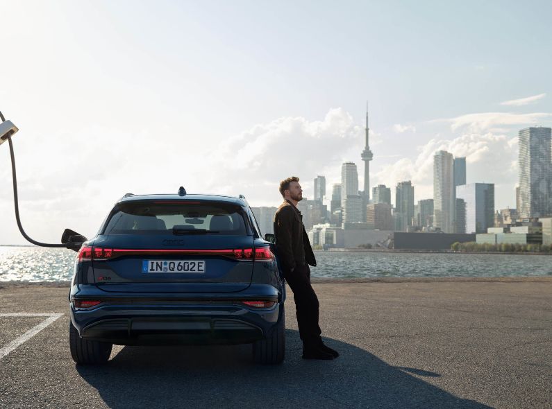 ‘Progress is more than you can see’ – the AUDI Q6 e-tron campaign with Hollywood star Chris Evans – photos by Manuel NAGEL c/o WILDFOX RUNNING