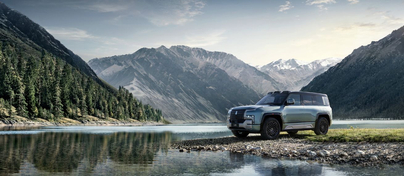 The new BYD U8 SUV blends state-of-the-art tech with unparalleled luxury – showcased in campaign visuals by MAGROUND