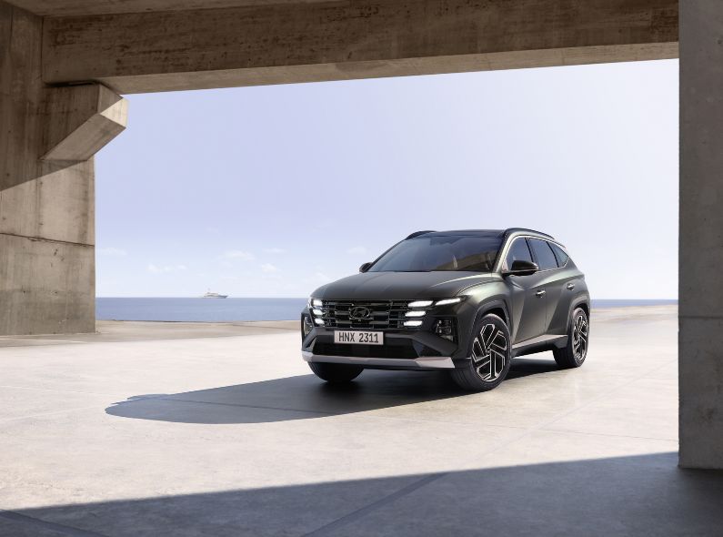 HYUNDAI TUCSON campaign with photos by Michael SCHNABEL c/o EMEIS DEUBEL for Jung von Matt