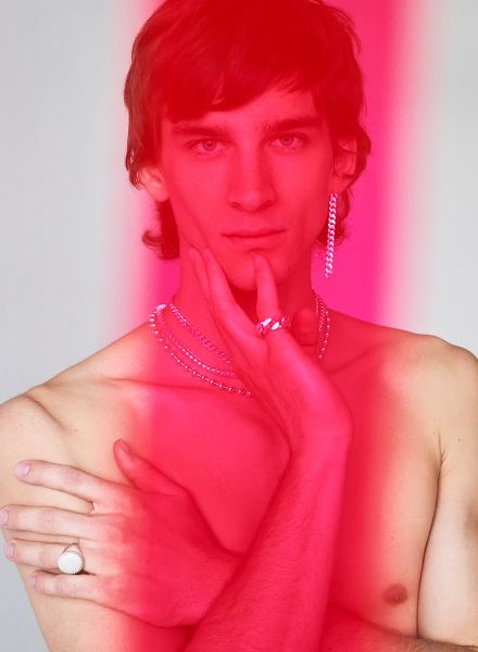 'Inside Out!' Men's Fashion with Vitus Gundolf, Styling & Production by LES AUTRES STUDIOS für SCHÖN MAG!