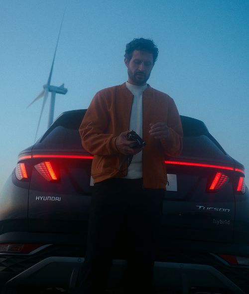 BEN & MARTIN fotografieren den HYUNDAI TUCSON für Jung von Matt in Rotterdam