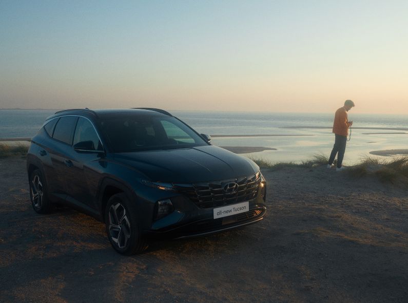 BEN & MARTIN fotografieren den HYUNDAI TUCSON für Jung von Matt in Rotterdam