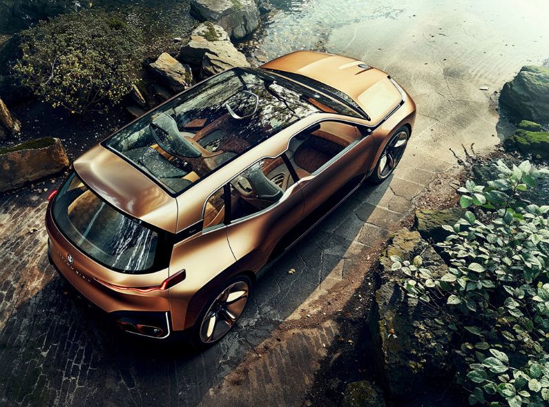 Beauty, Fashion, Portrait & Transportation - das bildgewaltige AI Portfolio von Werbefotograf Oliver GAST c/o KRISTINA KORB auf GoSee