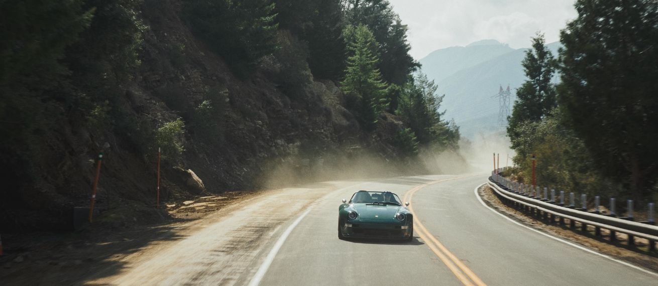 Michael SCHNABEL c/o EMEIS DEUBEL photographs for ROAD & TRACK Magazine