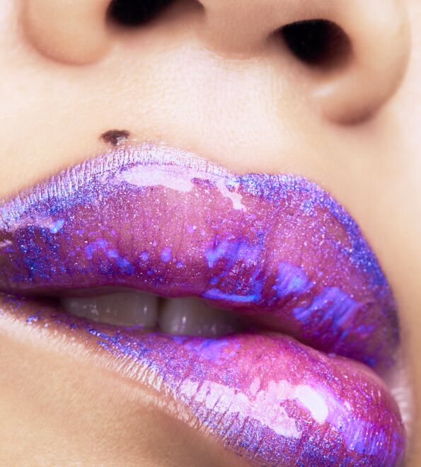 The 'Glossary' beauty spread - personal work by photographer Dirk BADER c/o AVENGER