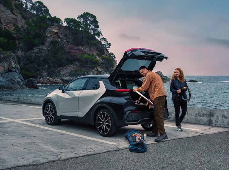 IMAGE NATION S.L. produces seasonal images for TOYOTA across various locations in Spain with photographer Daniel Blom for The&Partnership