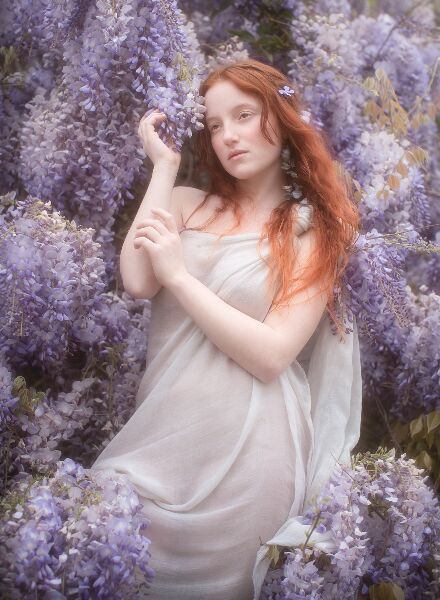 GoSee Book Tip : ‘Visions of Flora’ - A Journey Through Enchantment and Timeless Beauty by Vivienne Mok