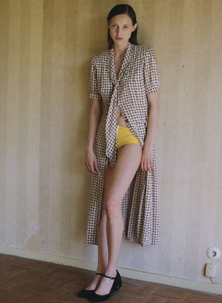 Sonntags in Hamburg .... - Marcella VERWEYEN c/o 70SEVEN stylt das ACHTUNG Mode Editorial featuring Cecilie Raebel