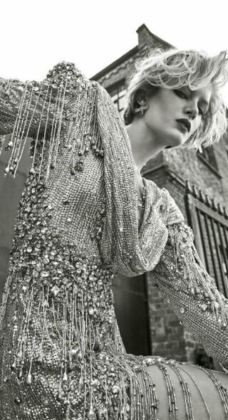 Model Nathalie Aurel rockt die MADAME FIGARO China - fotogafiert von Cristian HUNTER c/o KRISTINA KORB