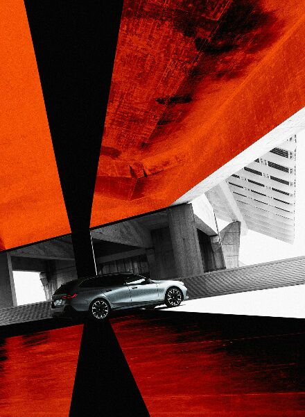 J. KONRAD SCHMIDT photographs the all-new BMW i5 M60 Touring for the Social First campaign in Barcelona