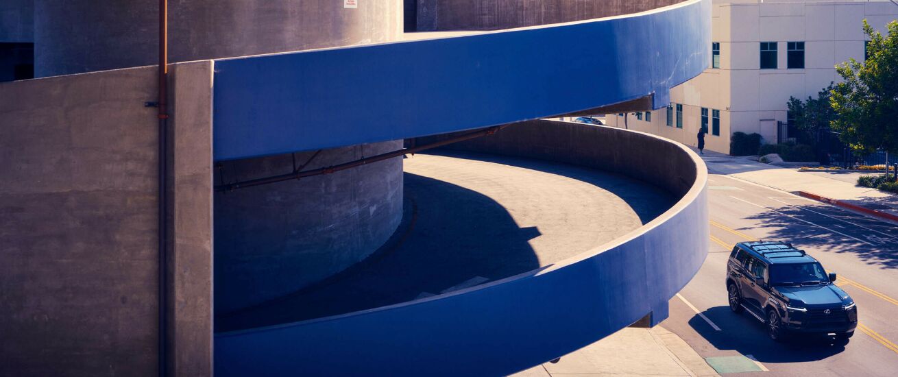 'Turning loose on the streets of L.A. ... ' - das freie Transportation-Projekt von JEFF LUDES featuring den neuen LEXUS GX
