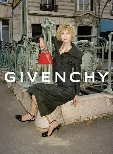 LES ARTISTS BY JOSEF STOCKINGER : Hair Styling for the GIVENCHY 'F/W 24 Voyou Bag' Campaign and HARPER’S BAZAAR France with David Sims, Styling for FOREIGN LOOK MAG and EFEK JEWELRY, VANGUARD Mag